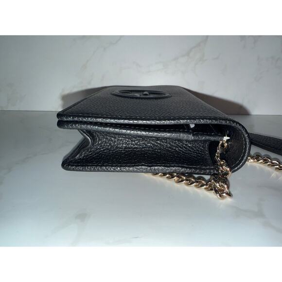 Gucci Black Leather Crossbody Bag with Chain Strap - Authentic Designer Handbag - Picture 5 of 9